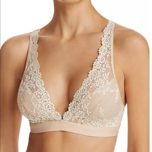 EUC- Wacoal ‘Embrace Lace’ Wireless Plunge Bra
